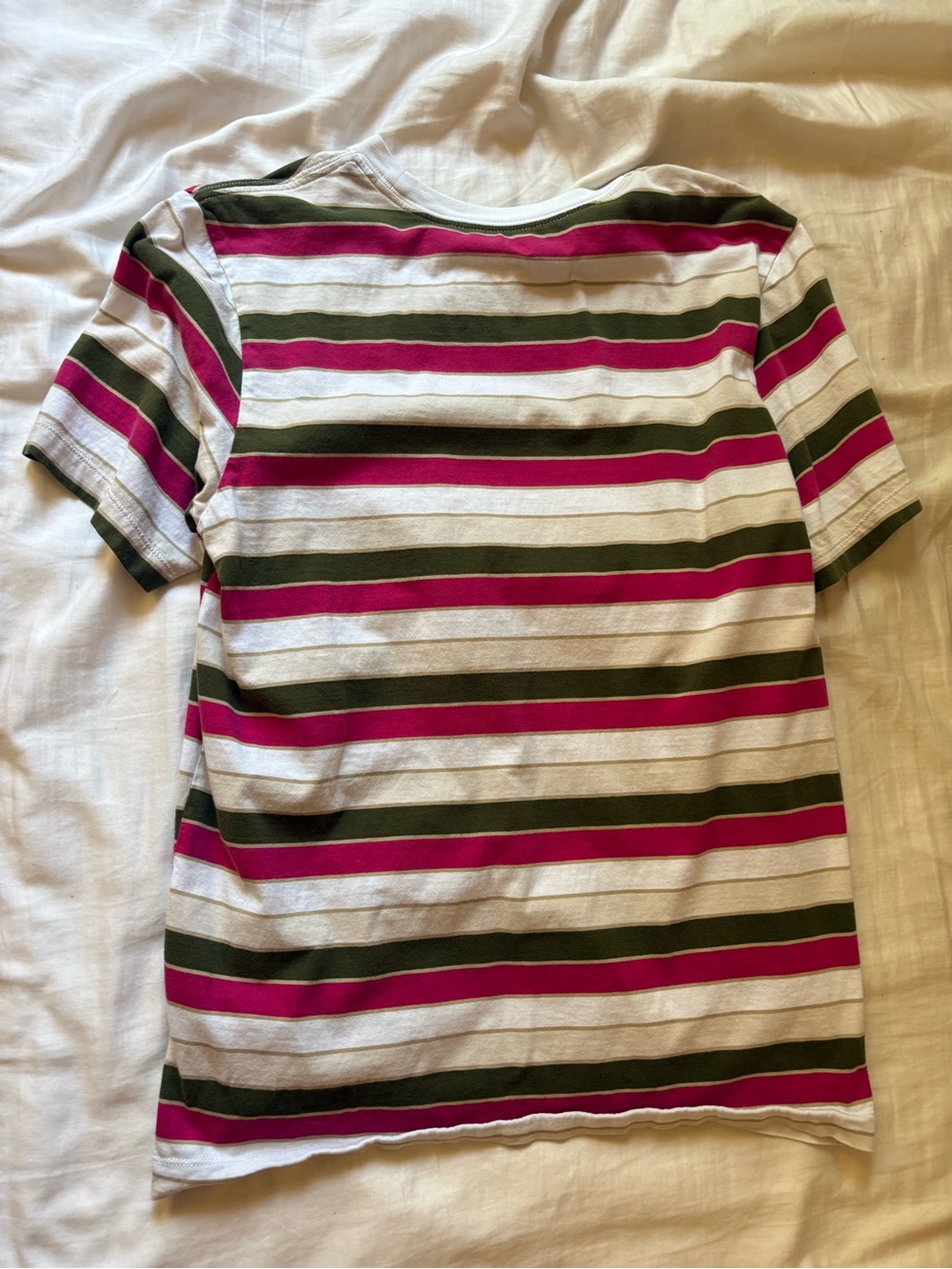 Nike Men’s Stripe Crew Tee in White, Olive & Magenta - Picture 2 of 4